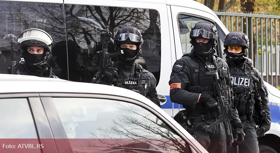 policija njemacka полиција њемачка.webp